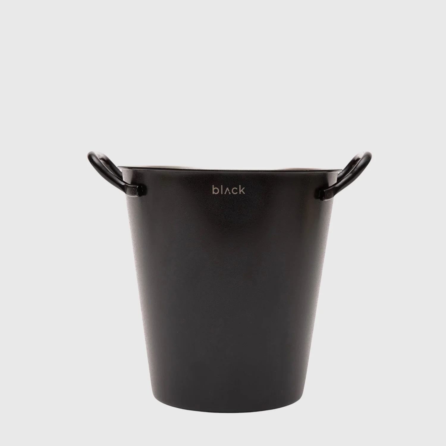 HIELERA BLACK